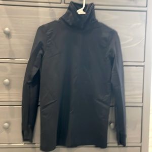 Athleta flurry turtleneck top size M